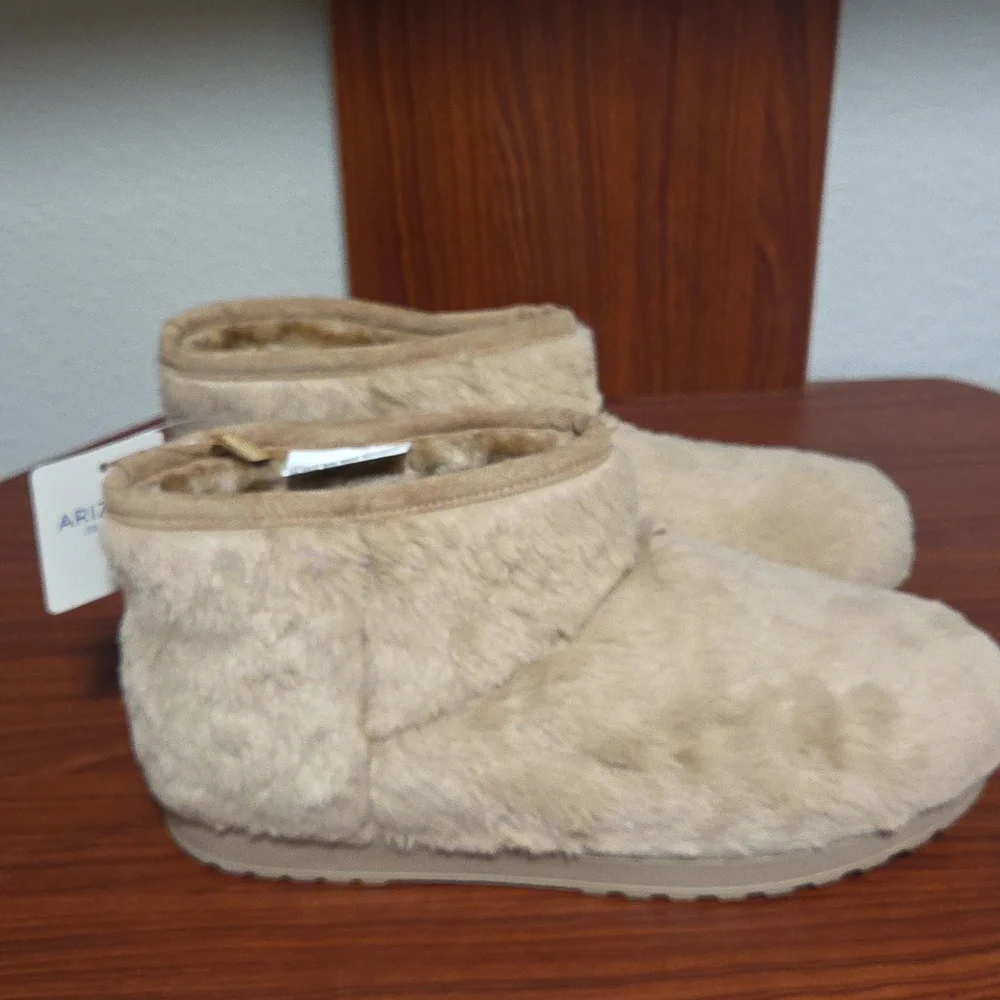 Arizona Jean Company Sand Faux Fur Booties